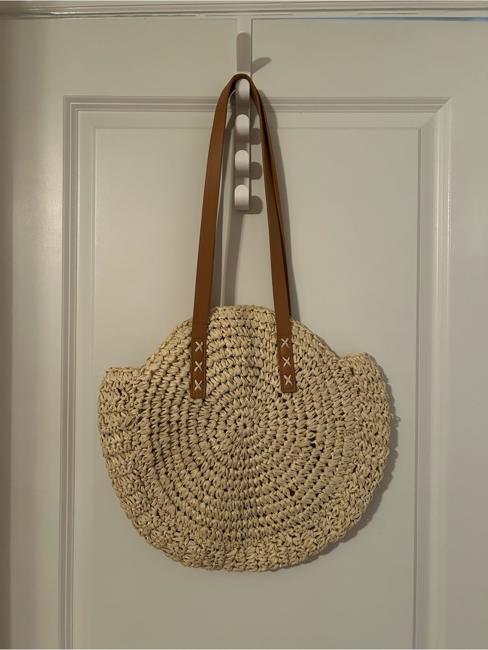 Source Unknown Round Woven Straw Tote with Brown Straps
